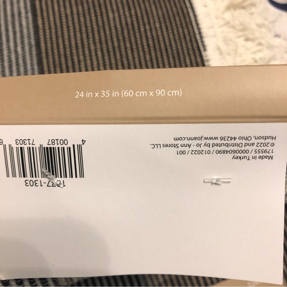 NWT Double Sided Rug 24”X 35” - Picture 5 of 7